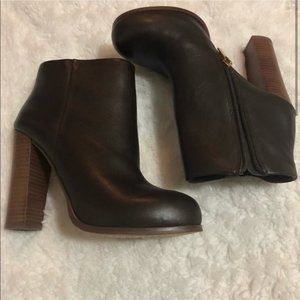Vince Camuto Brown Booties like new